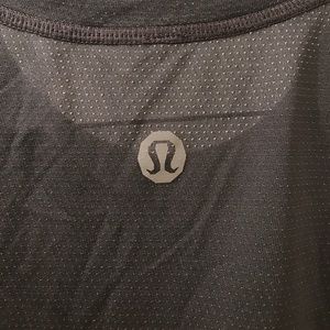 Men's Lululemon vented sleeveless T-shirt