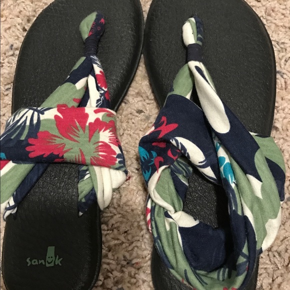 Sanuk Shoes - Sanuk floral sandal
