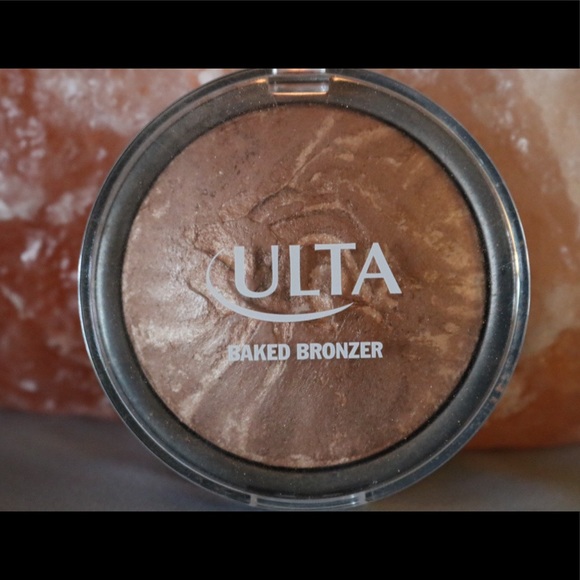Bronzer - Picture 1 of 2