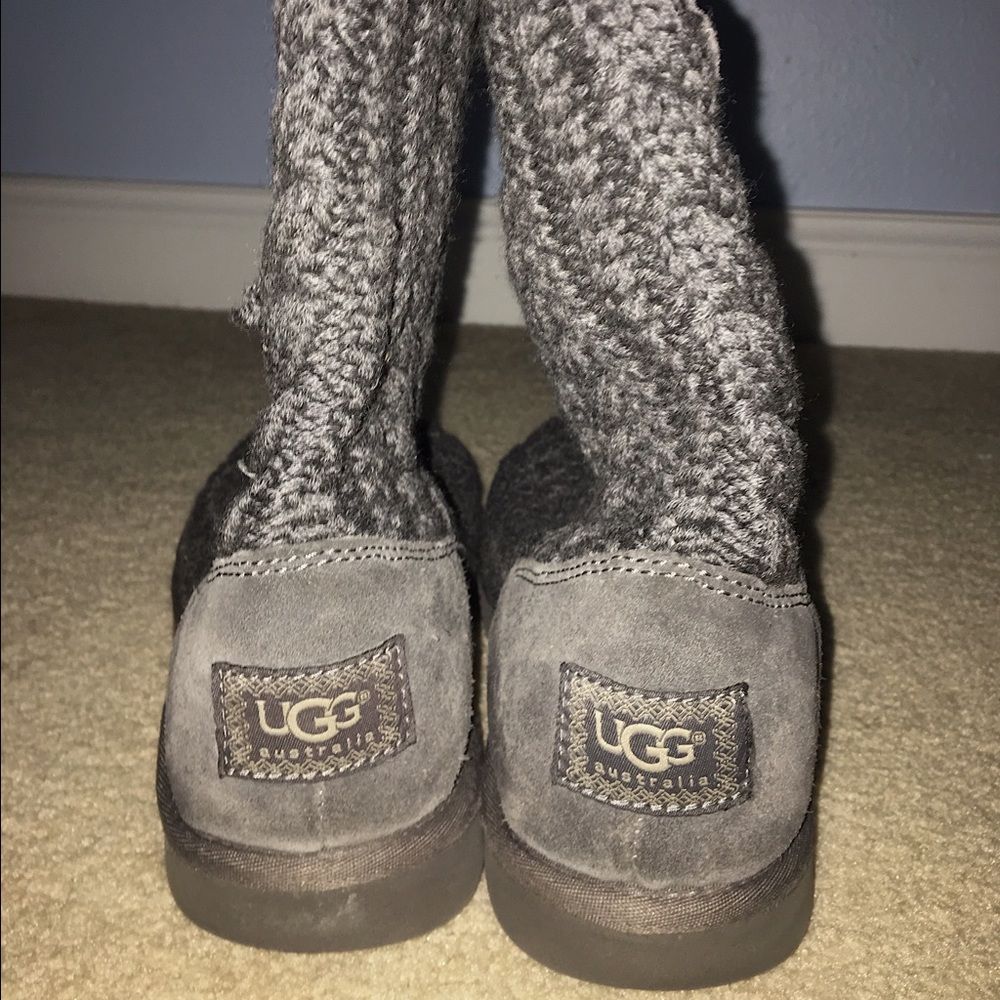 UGG Gray Yarn Boots