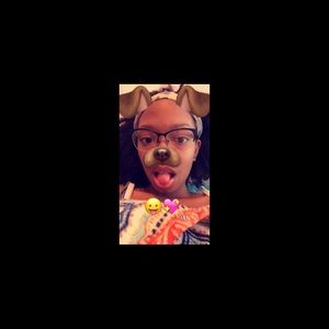 Meet your Posher, Janay