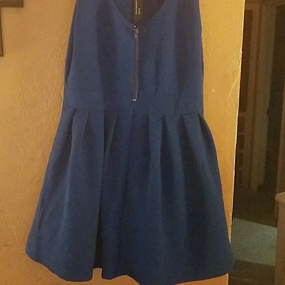 Blue skater dress - Picture 3 of 3