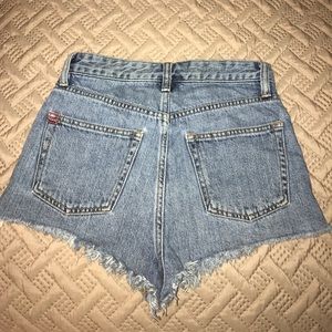 BDG medium wash cut off shorts