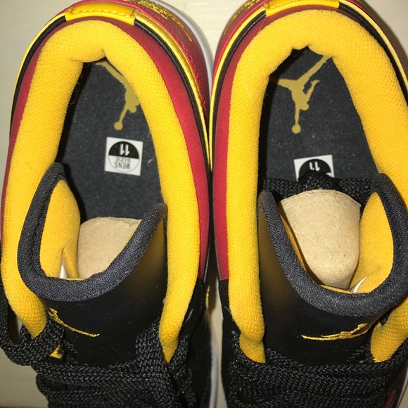 Jordan Retro one lows - Picture 4 of 6