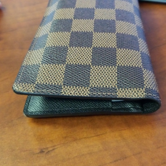 Louis Vuitton Long Wallet - Picture 4 of 4