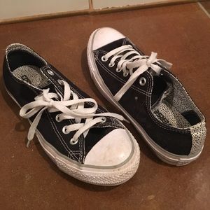 Black converse size 8