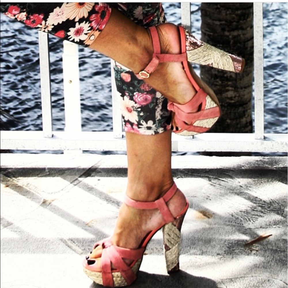 Naughty monkey pink heels 7.5