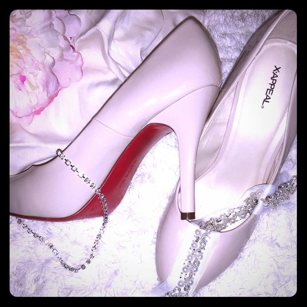 Nude Red Bottom Pumps