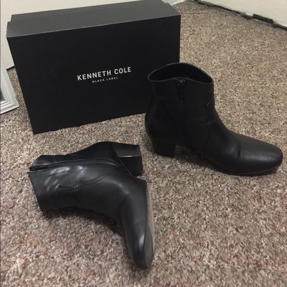 Kenneth Cole Black Low Heel Leather Booties - Picture 3 of 5