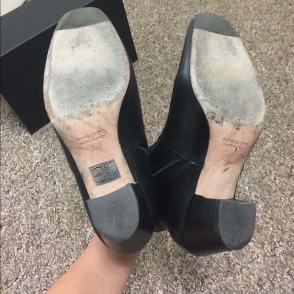 Kenneth Cole Black Low Heel Leather Booties - Picture 4 of 5