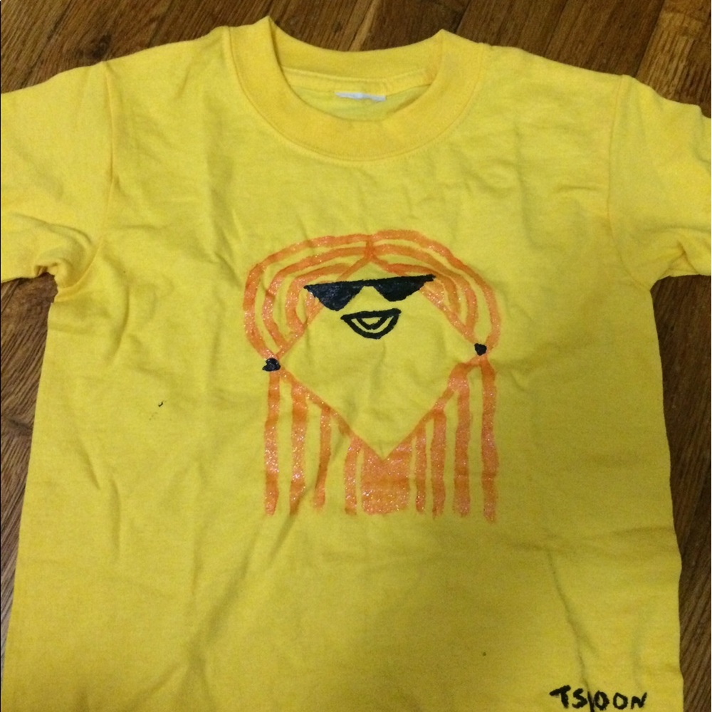 Girls painted tshirt