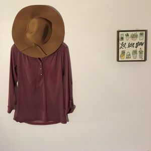 Lightweight subtly patterned top.