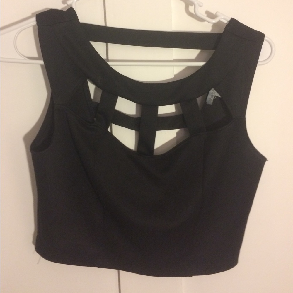 Crop top