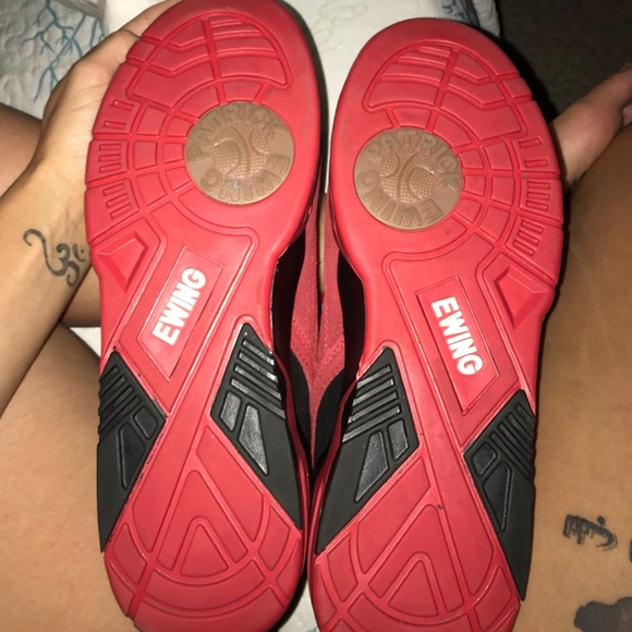 Patrick Ewing edition Jordan's - Picture 3 of 6