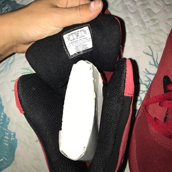 Patrick Ewing edition Jordan's - Picture 5 of 6