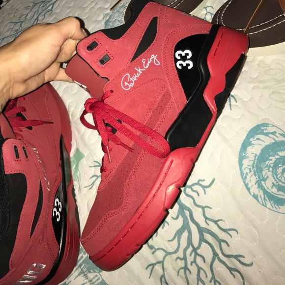 Patrick Ewing edition Jordan's - Picture 6 of 6