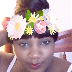 Meet your Posher, Crystal