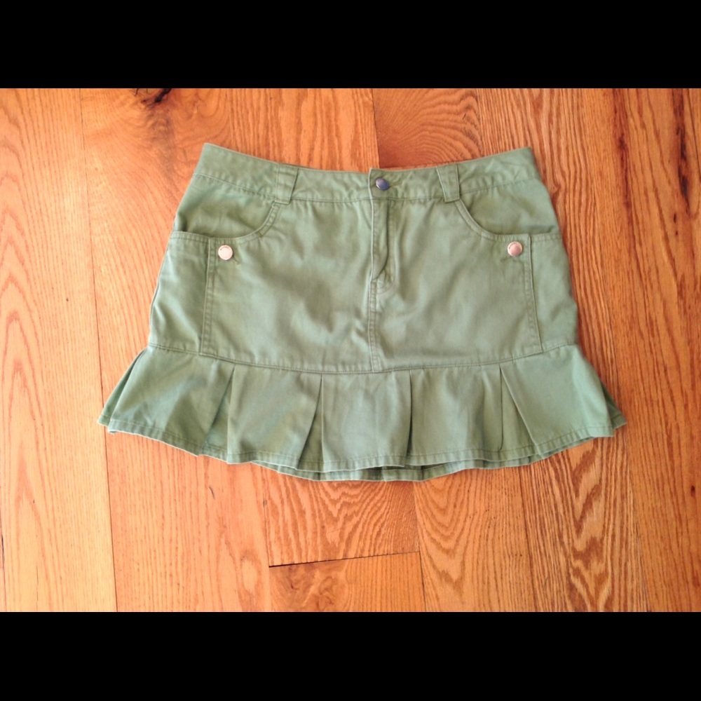 Mossissue: mini skirt