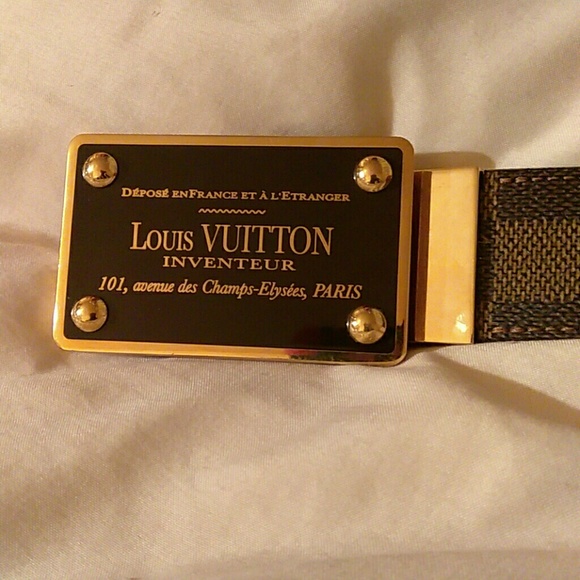 Louis Vuitton - Picture 2 of 3