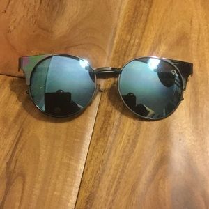 Quay Asha Blue lenses sunglasses