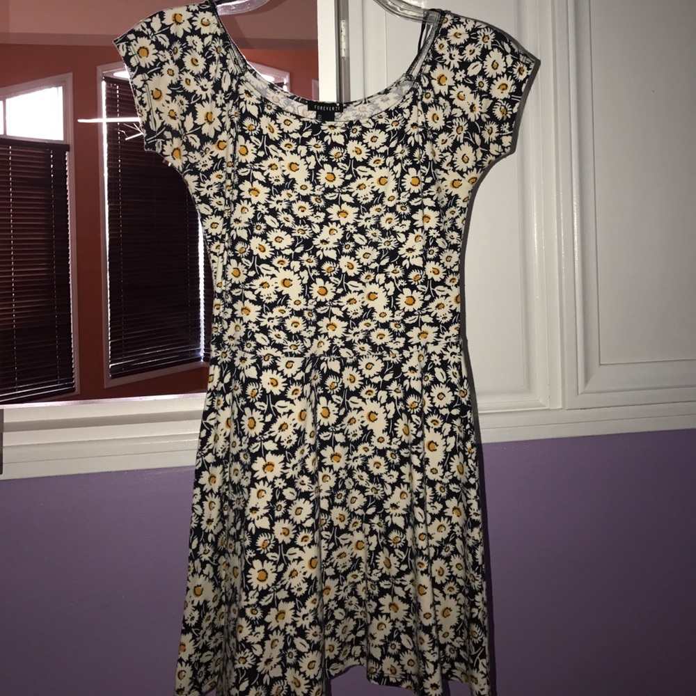 A daisy patterned dress
