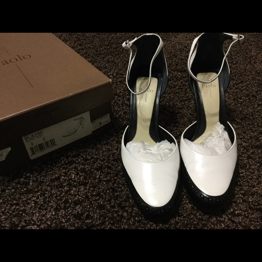 Linda Paolo Black and White Spectator Style Shoes