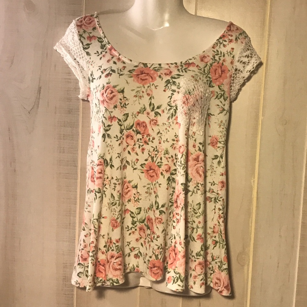 Rue 21 floral crochet detail top