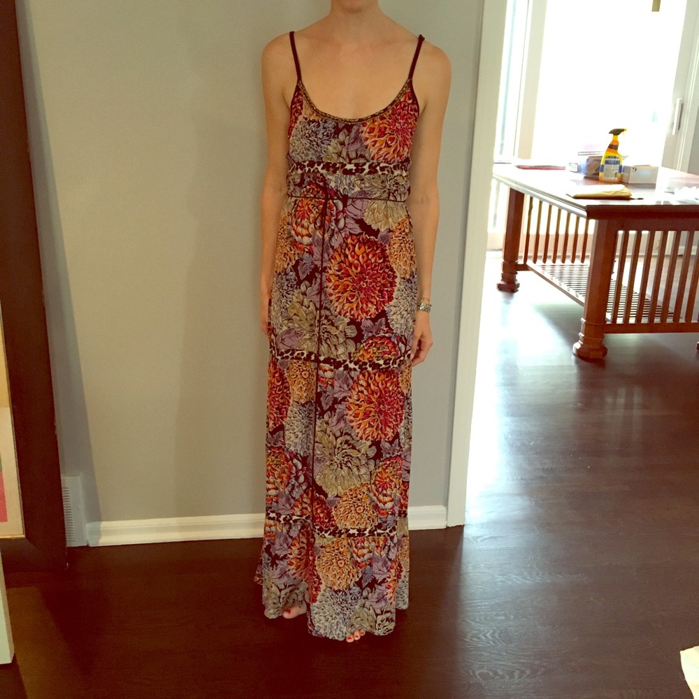 Gorgeous floral "Tree" brand silk dress