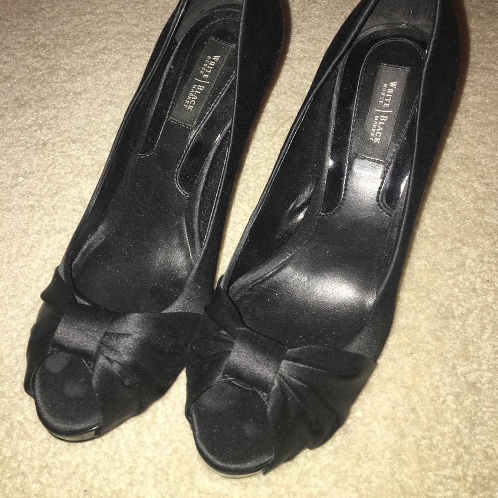White House Black Market - Black Pumps