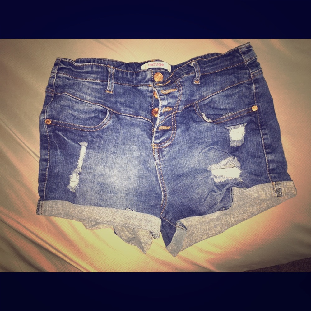 High waisted, ripped shorts