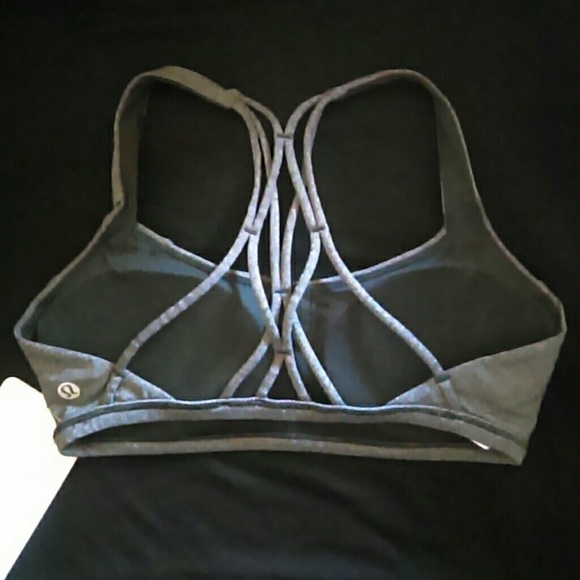 Lululemon Free To Be Zen Bra - Grey - Sz 4 - NWT - Picture 3 of 8