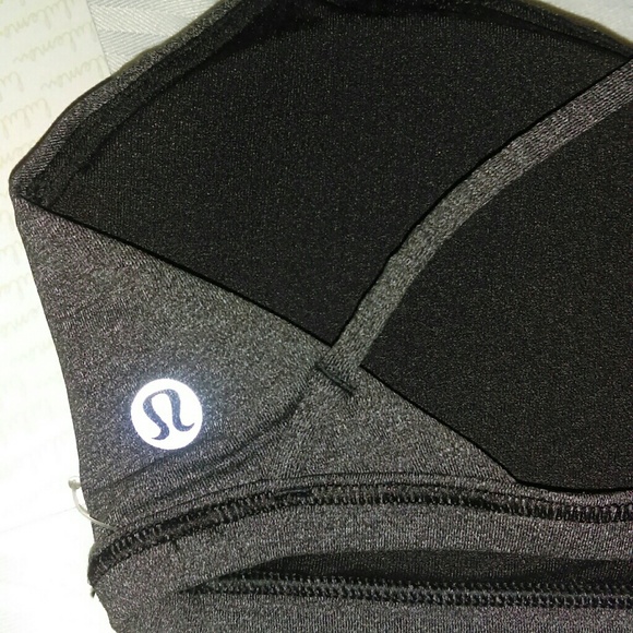 Lululemon Free To Be Zen Bra - Grey - Sz 4 - NWT - Picture 5 of 8