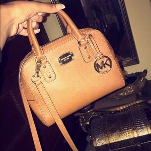 MICHAEL KORS SMALL LEATHER SATCHEL