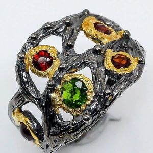HANDCRAFTED NATURAL CHROME DIOPSIDE➕GARNET RING•925 STERLING➖BLK TITANIUM PLATE