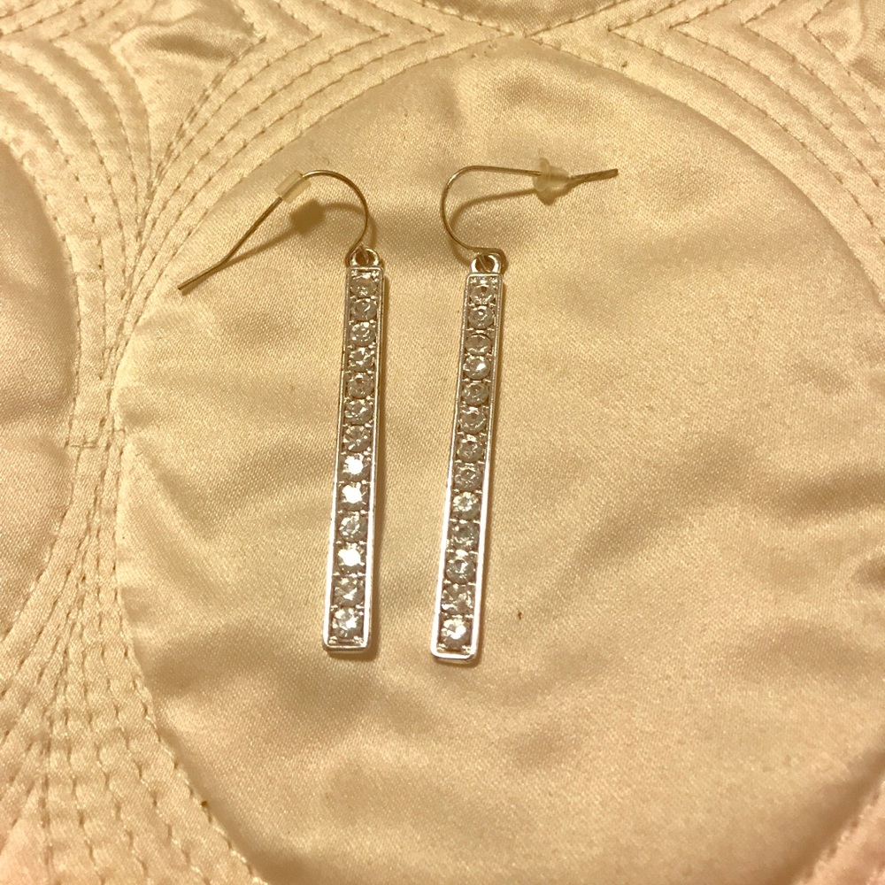 Silver rhinestone ear rings