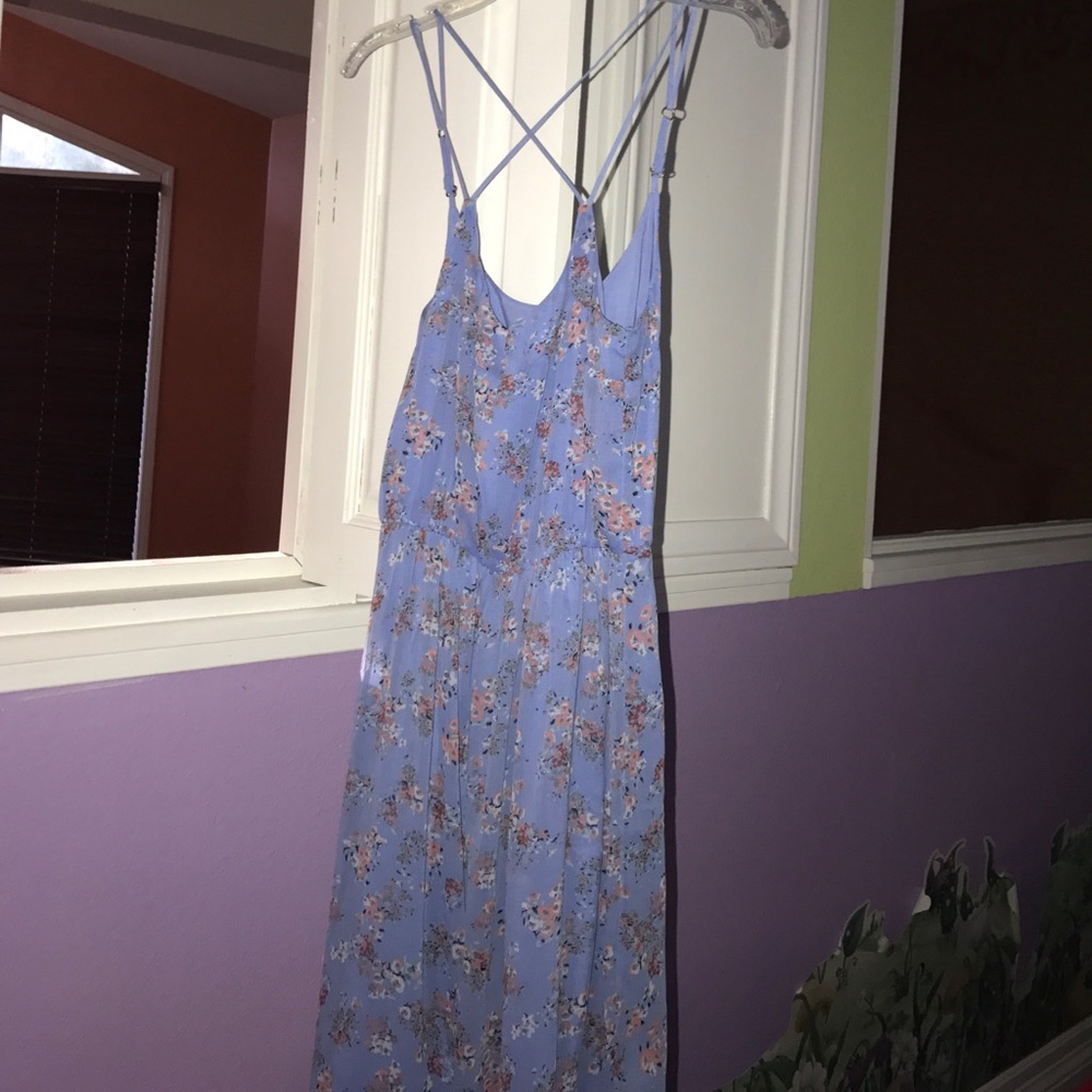 Knee length flowy dress