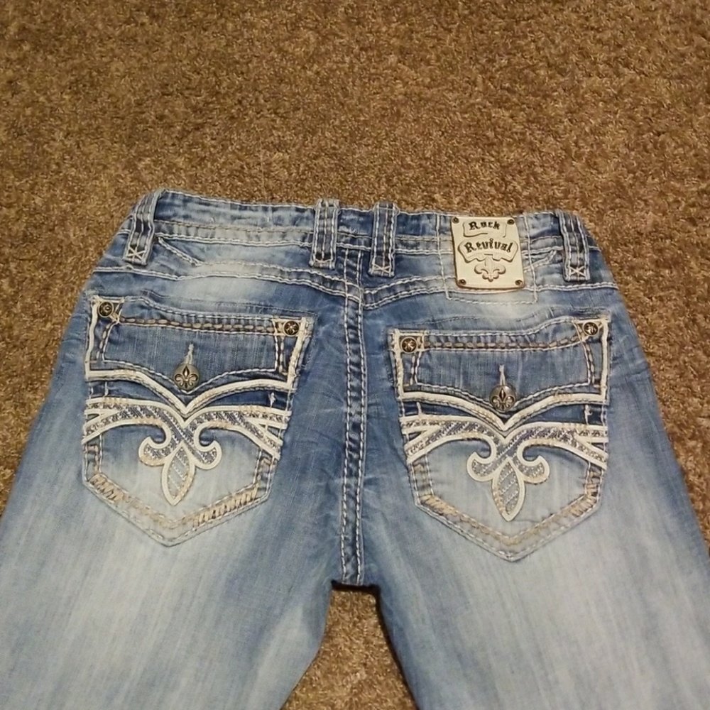 ROCK  REVIVAL 34 / 34 Distressed