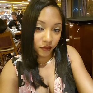 Meet your Posher, Qianna