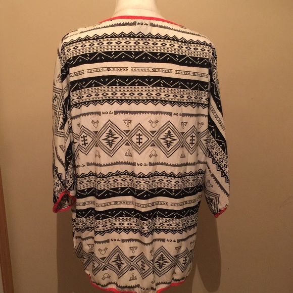 Bobeau boho top - Picture 3 of 4