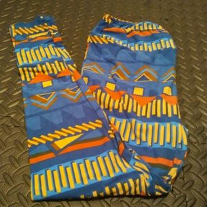 Aztec Tall & Curvy lularoe leggings