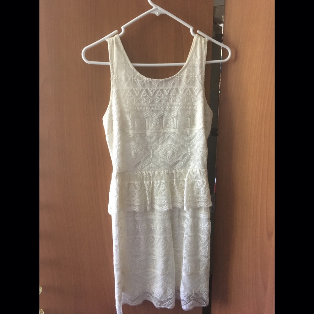 Lace Peplum Tight-Fit Dress