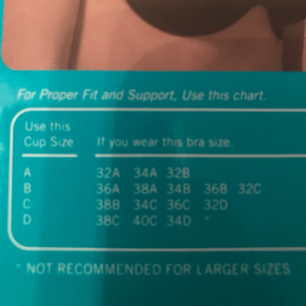 Adhesive bra - Picture 5 of 5