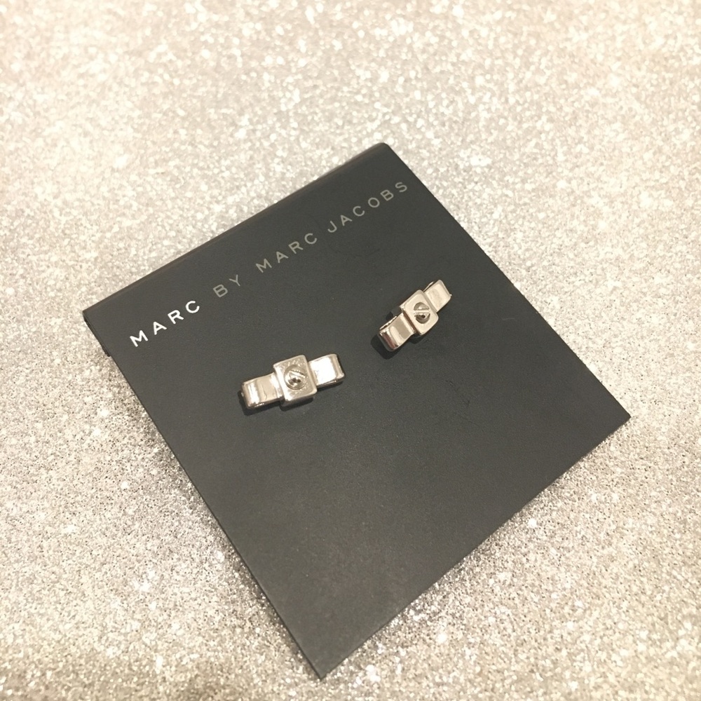 NWT Marc by Marc Jacobs Bow Silver Studs