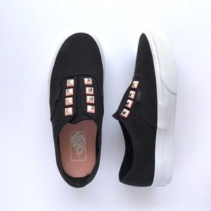 New Three Toned Studs Authentic