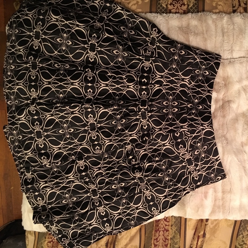High waisted skirt