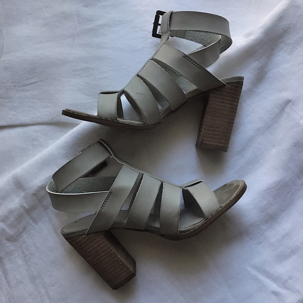 UO Heels