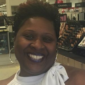 Meet your Posher, Constina