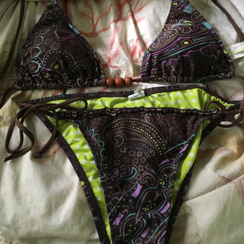 O'Neill bikini no flaws M top L bottom