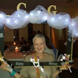 Meet your Posher, Debbie
