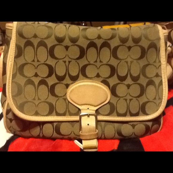 Coach purse - Picture 3 of 4